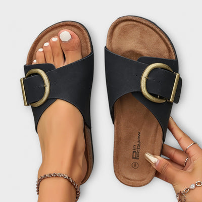 Margie | Kork-Pantoletten mit Schnallen